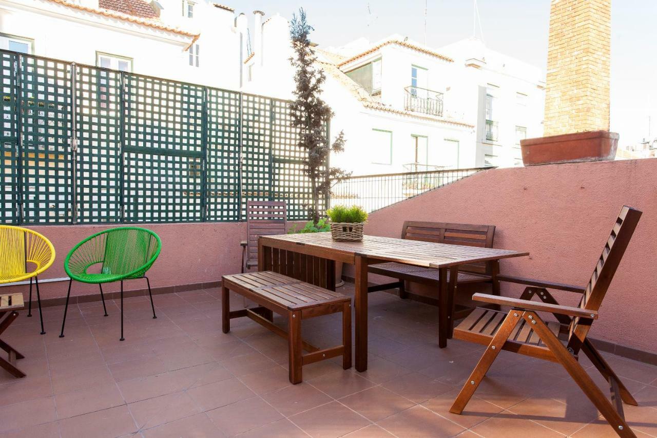 Camoes By Central Hill Apartments Lisbona Esterno foto
